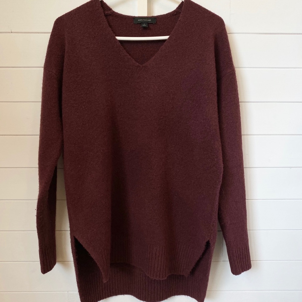 Ann Taylor Super Soft v-neck sweater